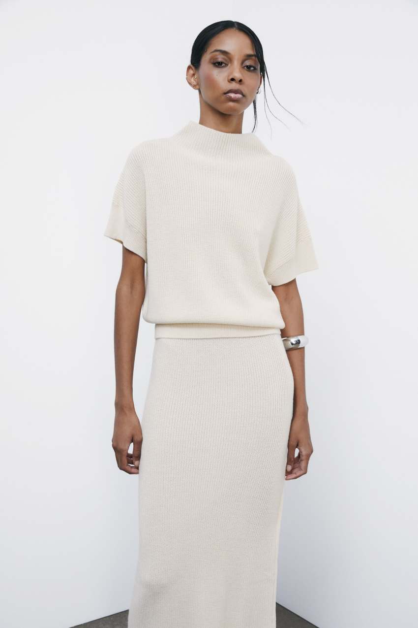 Dzianinowy top bez rękawów „ESSENTIAL”