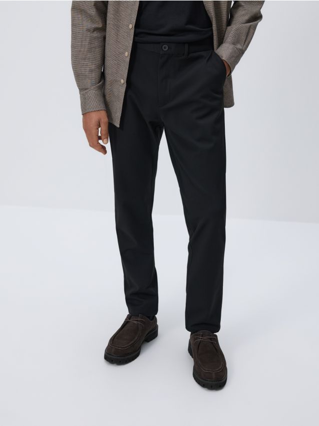 Reserved - Spodnie chino slim z wiskozą - czarny