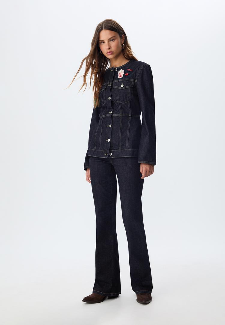 Stradivarius Dopasowana kurtka jeansowa WYBLAKŁY DENIM S