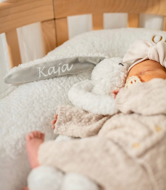 Biały króliczek z pozytywką i personalizacją