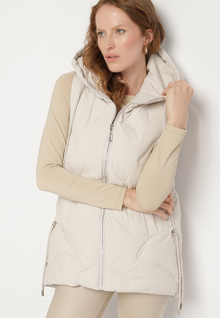 Biała Casualowa Kamizelka z Kapturem i Pikowanymi Przeszyciami Caletta