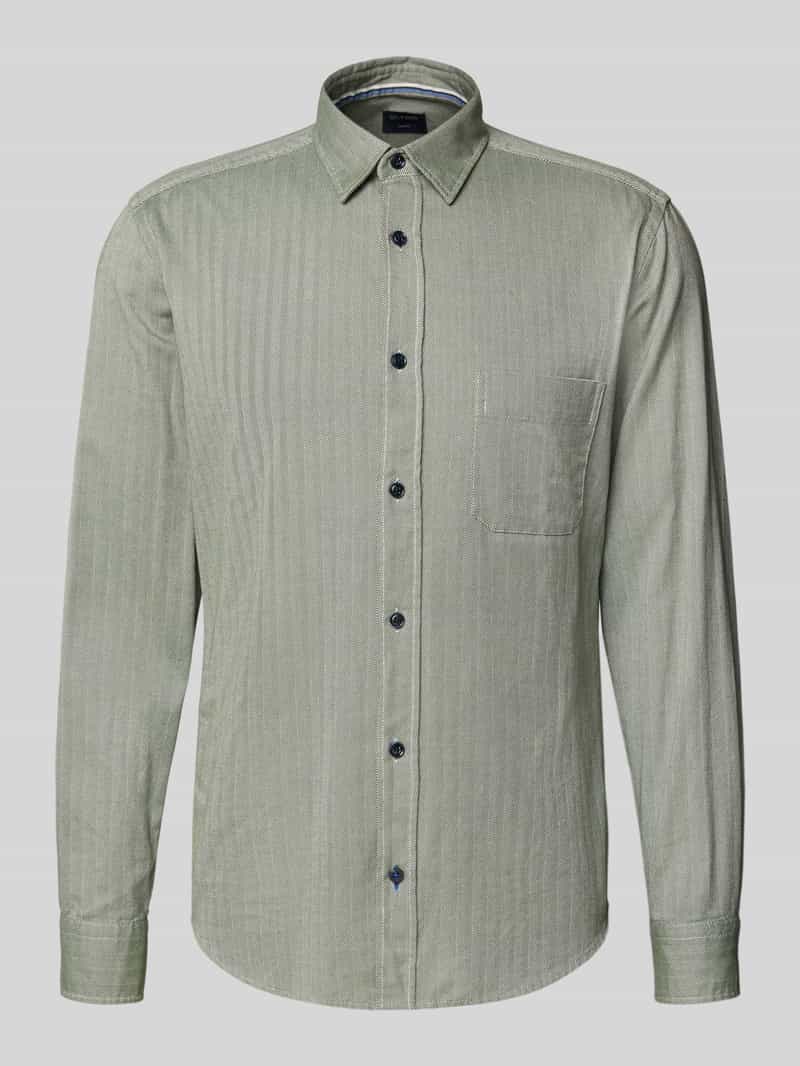 Koszula casualowa o kroju slim fit z kołnierzykiem typu kent