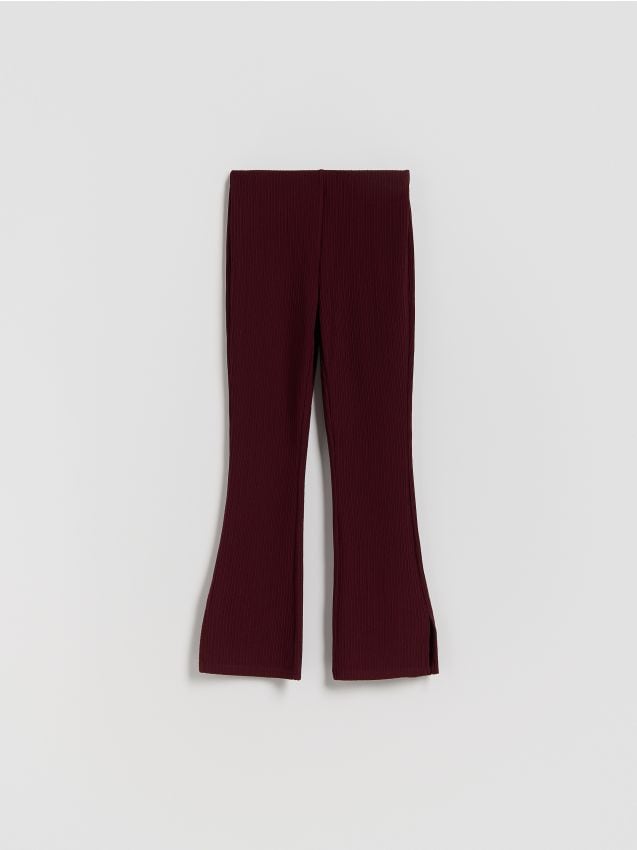 Reserved - Prążkowane spodnie flare - mahoniowy