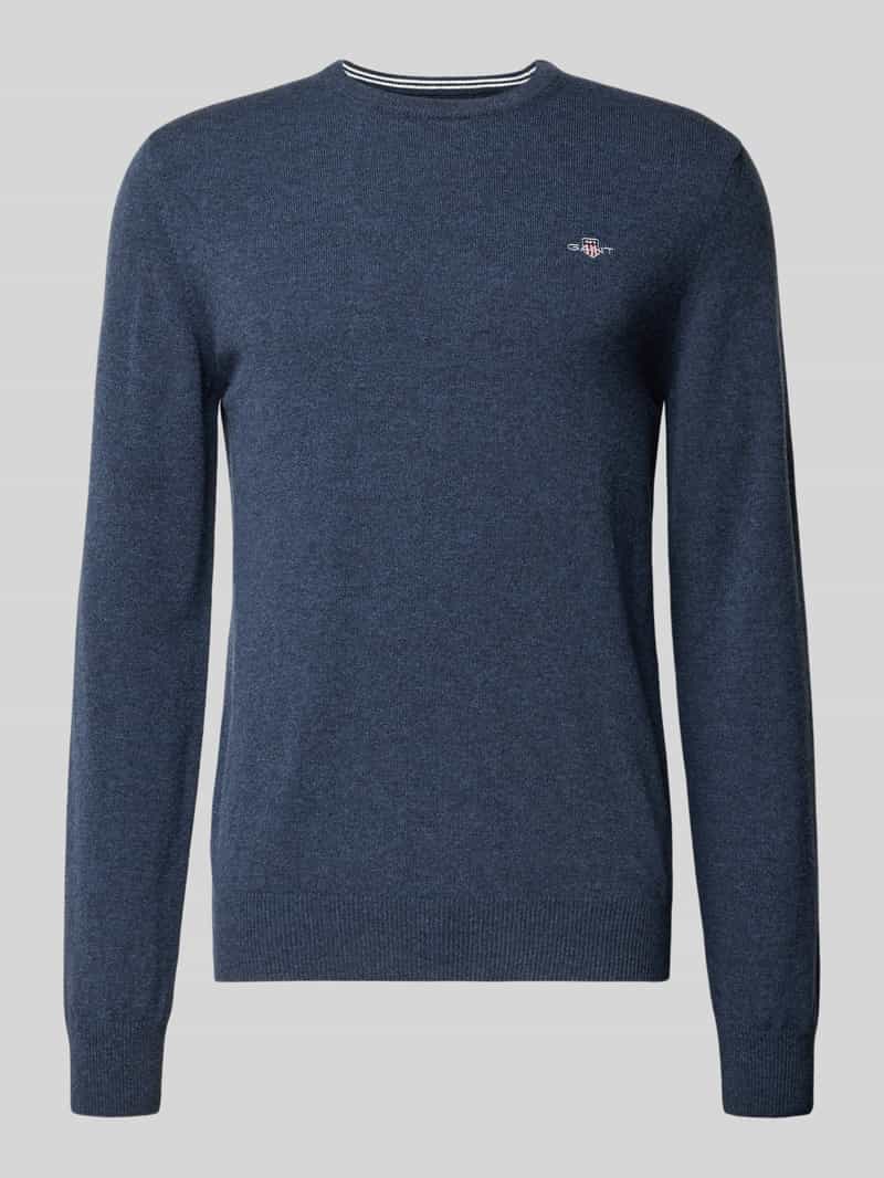 Sweter z dzianiny z prążkowanymi wykończeniami