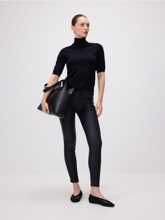 Reserved - Woskowane spodnie slim - czarny