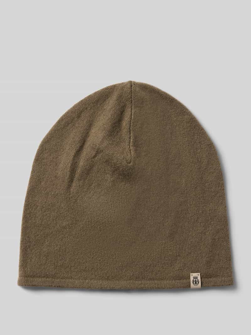 Czapka z detalem z logo