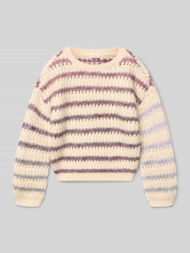Sweter z dzianiny o luźnym kroju ze wzorem na całej powierzchni