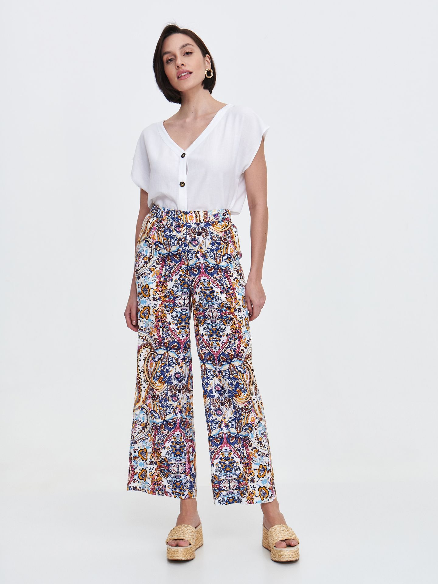 Spodnie z kolorowym printem z szeroką nogawką