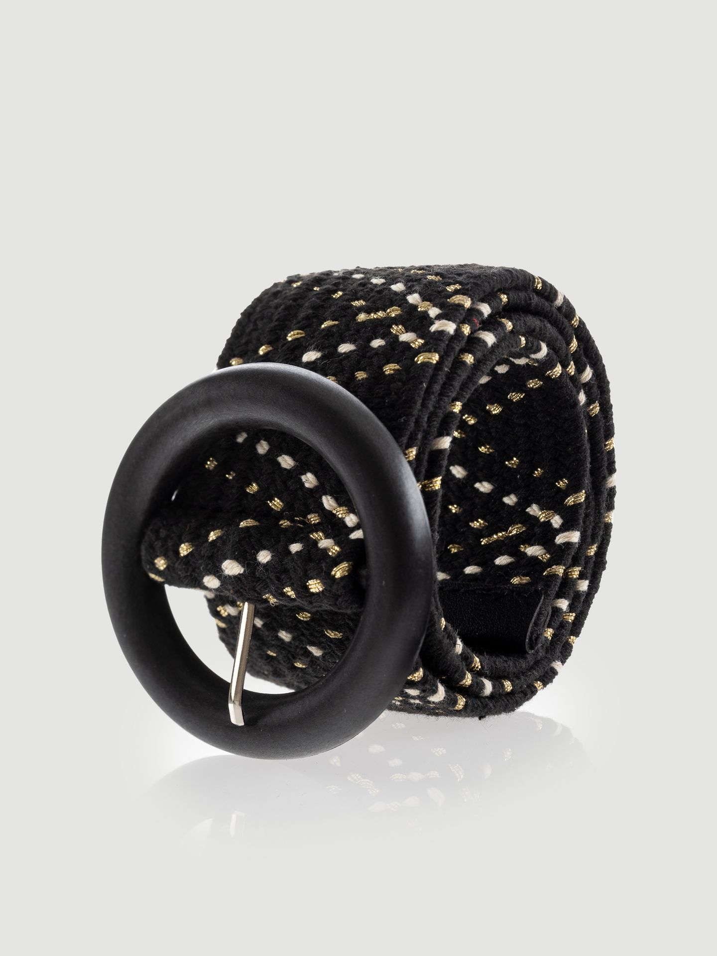 Czarny pasek z okrągłą klamrą