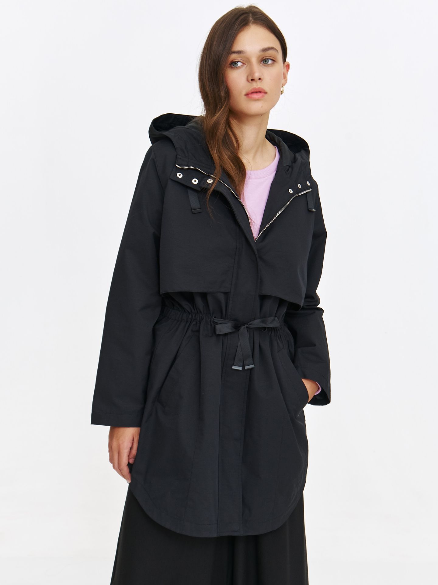 Kurtka damska typu parka z kapturem