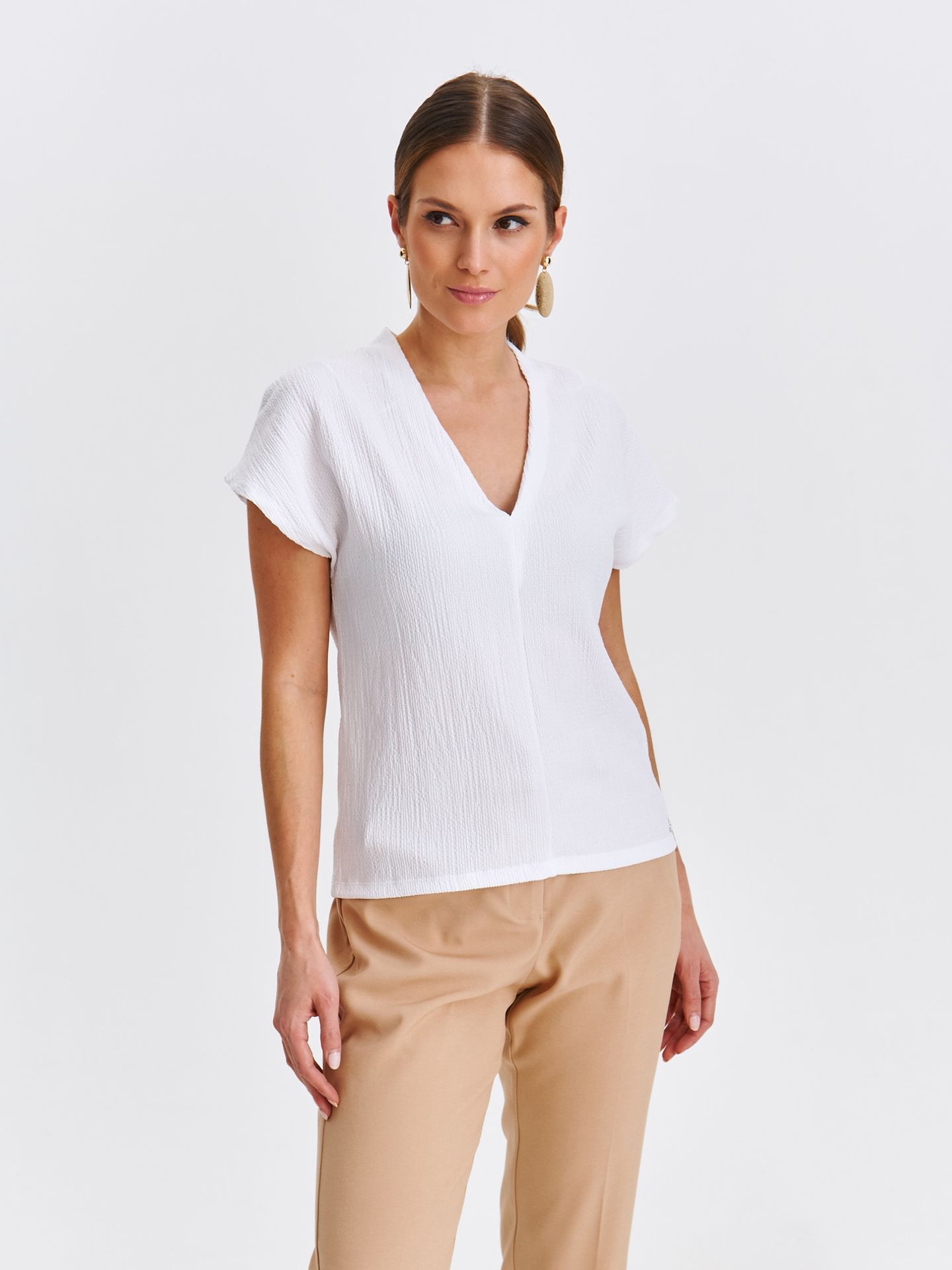 T-shirt damski biały - SBK2939BI t-shirt krótki rękaw - TOP SECRET - Odzieżowy sklep internetowy TOP SECRET