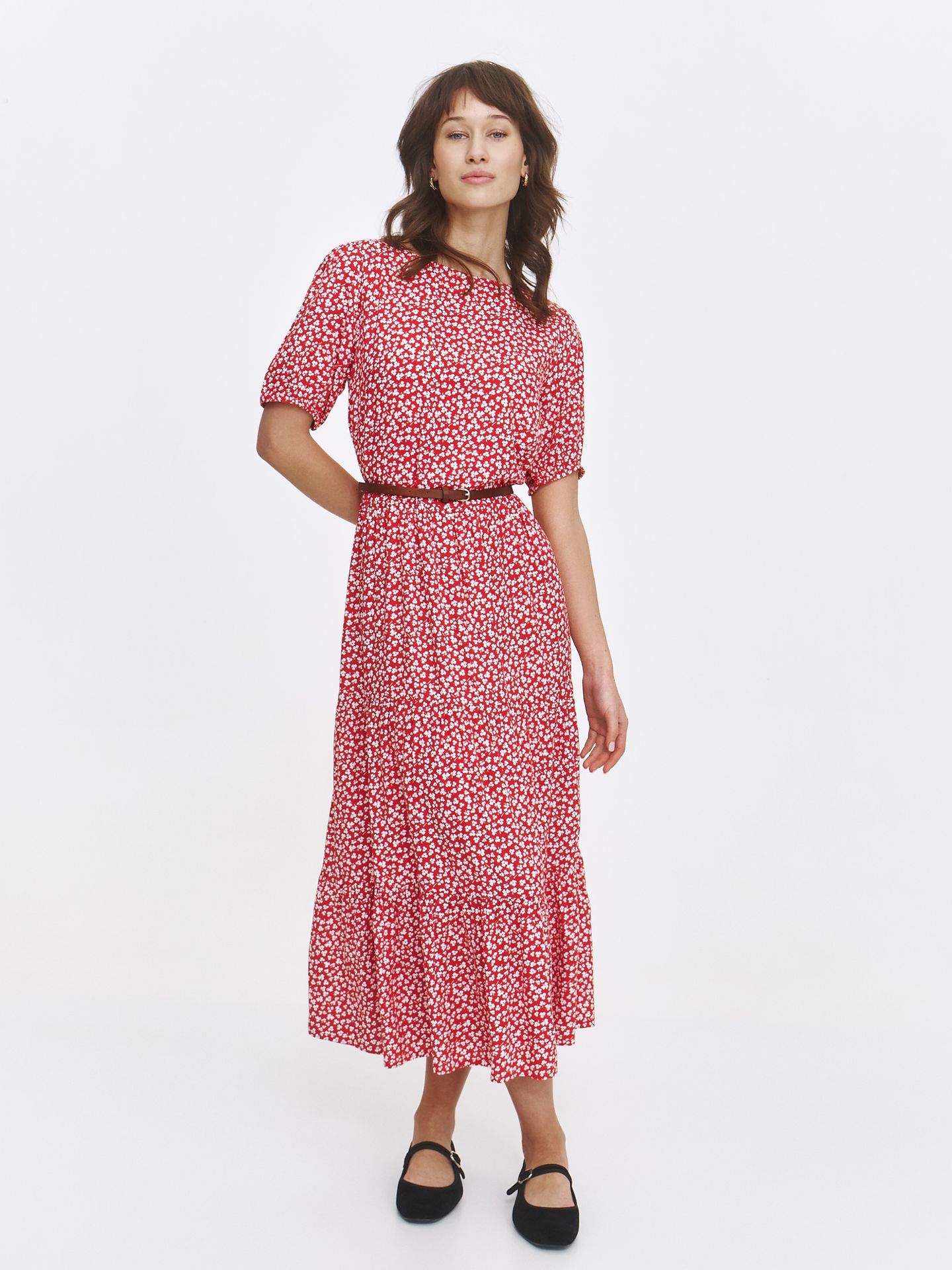 Casualowa czerwona sukienka maxi