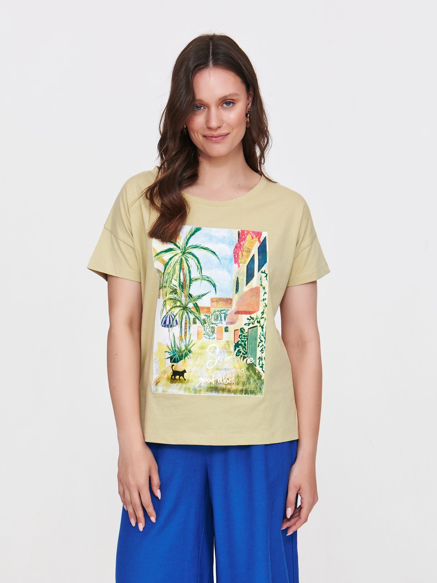 Luźny zielony t-shirt z nadrukiem