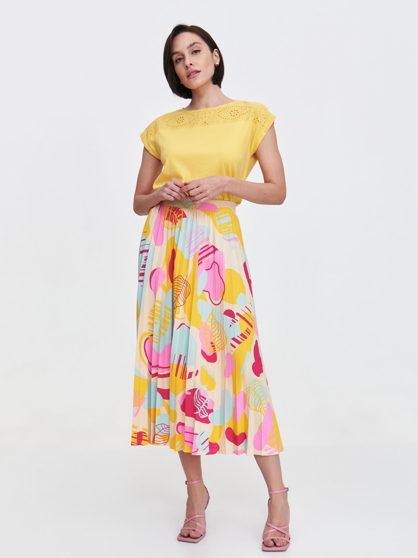 Plisowana spódnica z pastelowym printem