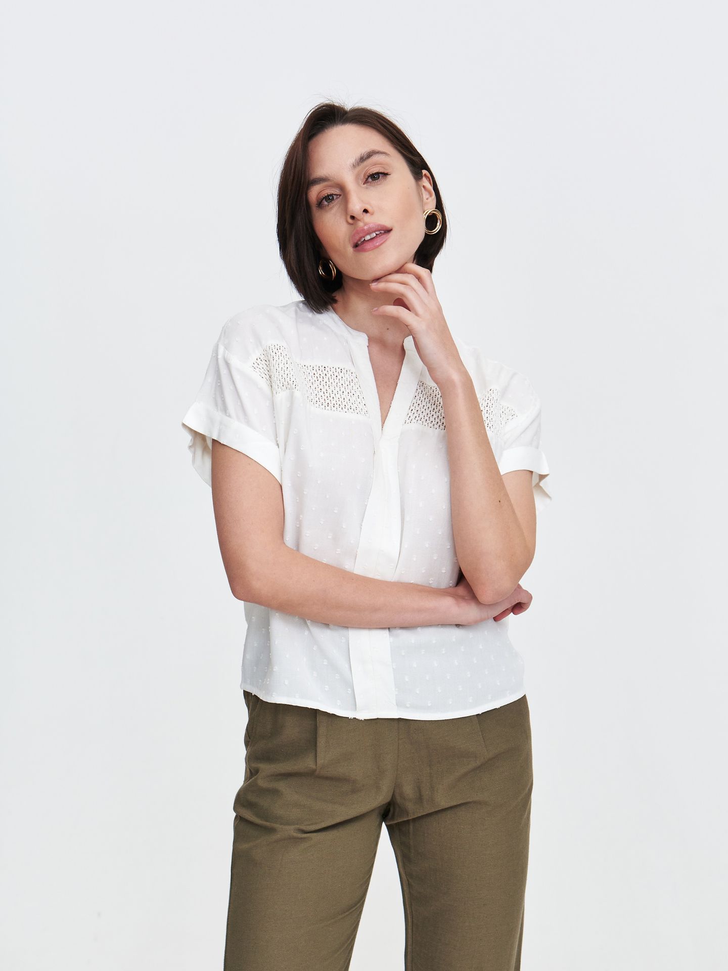 Wiskozowa bluzka z haftem