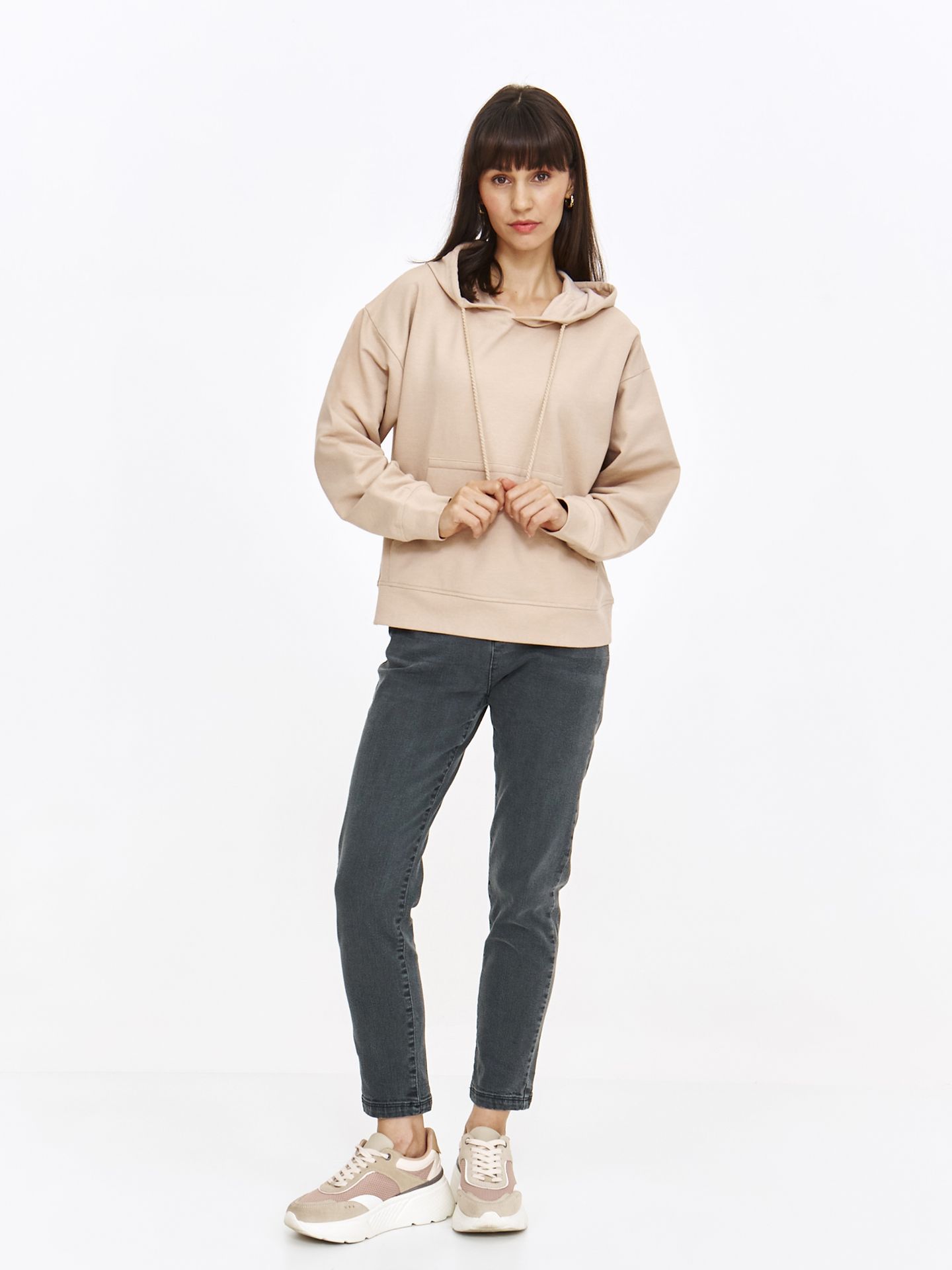 Beżowa bluza basic z kapturem