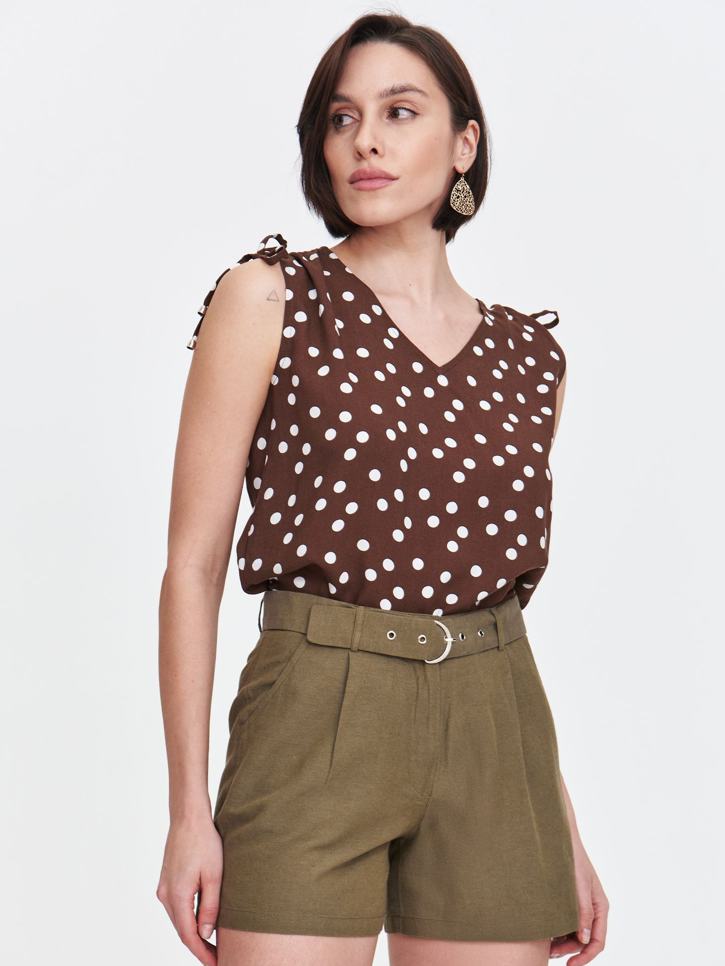 Brązowa bluzka z printem w grochy