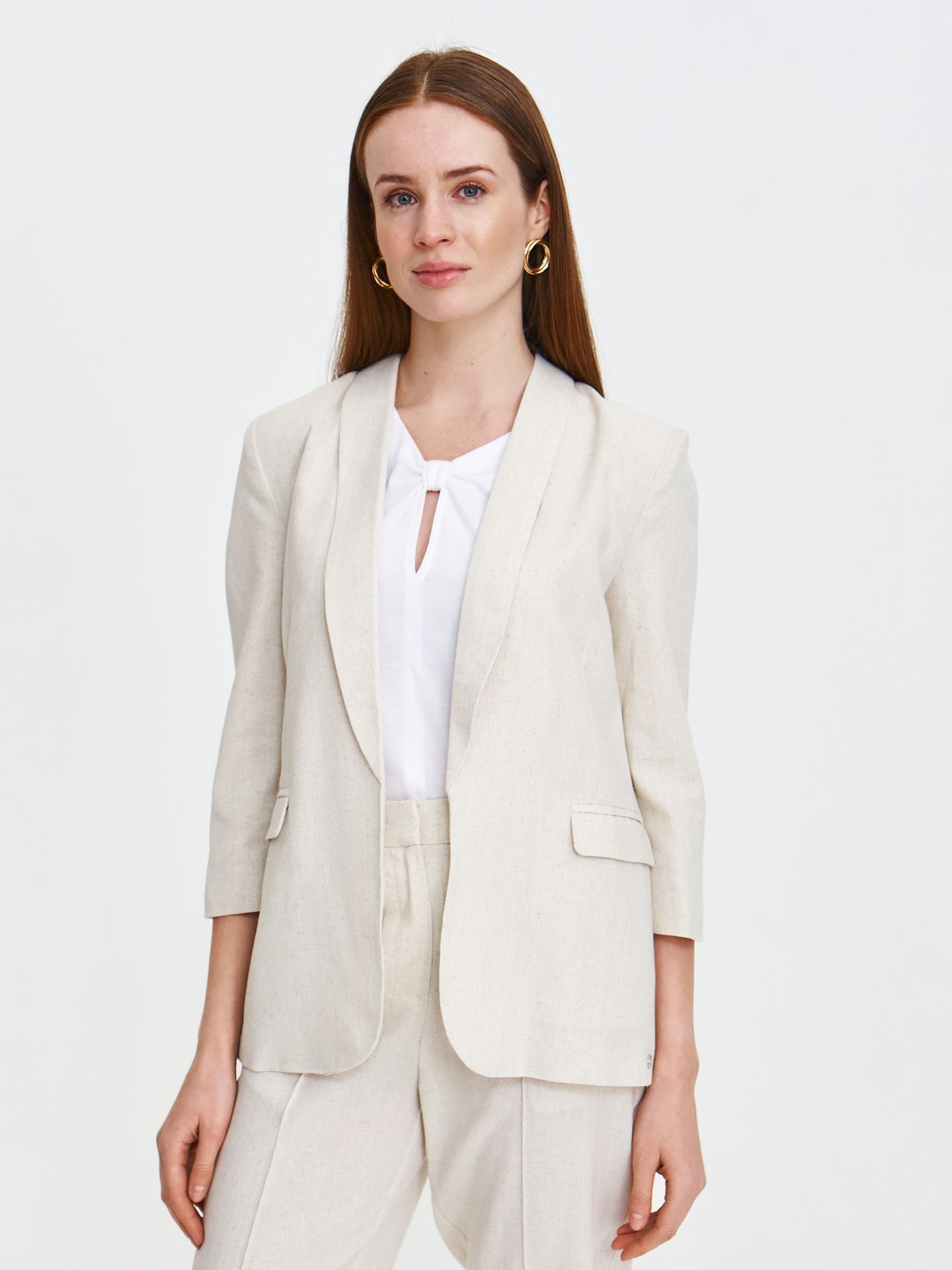 Beżowy żakiet z domieszką lnu