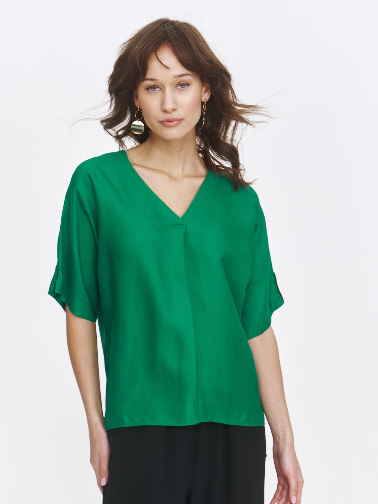 Zielona bluzka z dłuższym tyłem