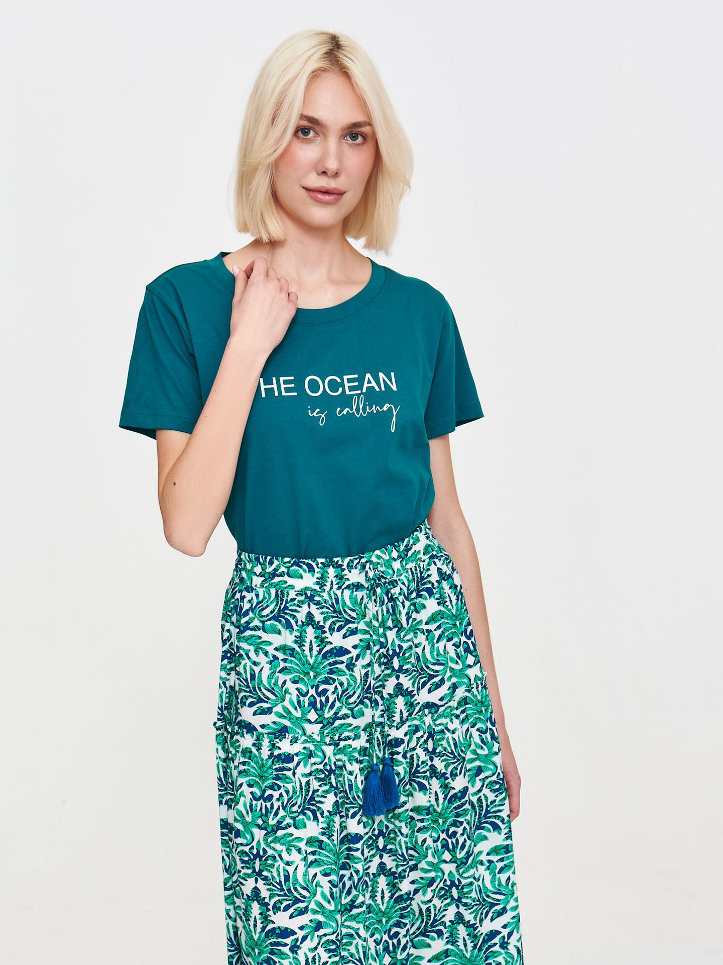 Turkusowy top z nadrukiem