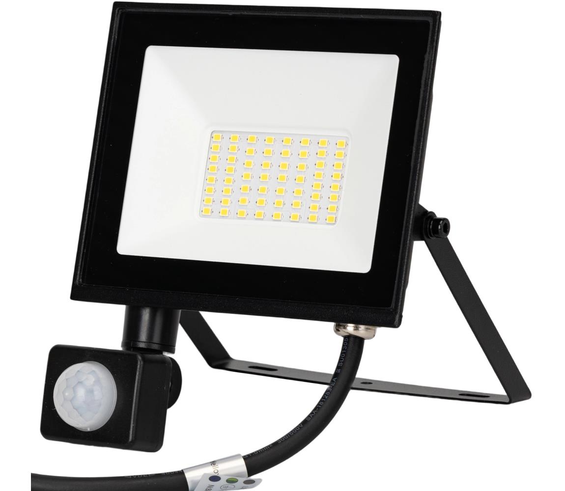 Aigostar - Reflektor LED z czujnikiem 30W/230V 6500K IP65