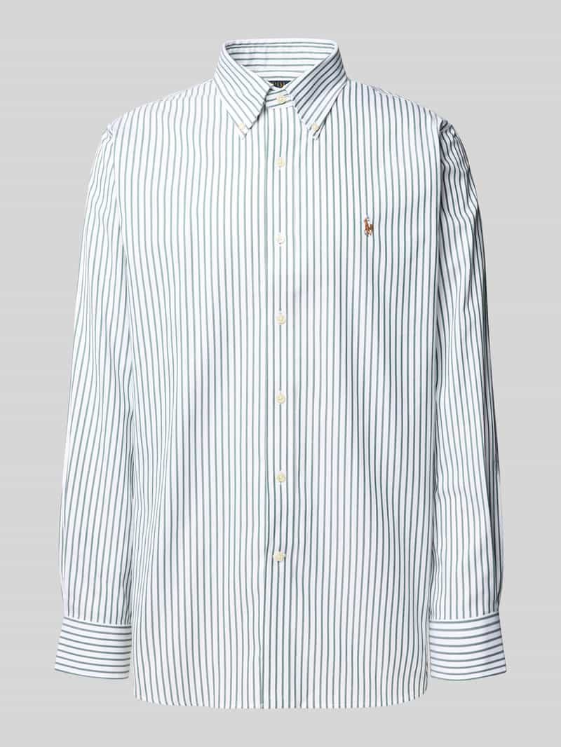 Koszula biznesowa o kroju relaxed fit z listwą guzikową