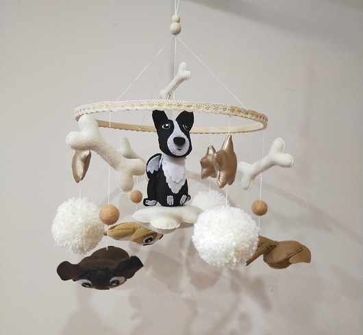 Karuzela handmade z psiakami , dekoracja do pokoju dziecięcego