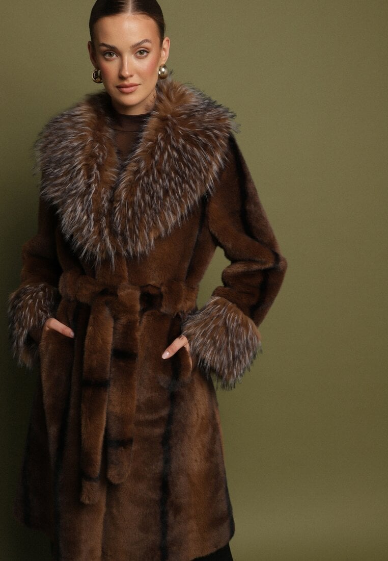 Brązowy Futrzany Płaszcz z Paskiem i Ozdobnym Kołnierzem i Rękawami Ceneffa