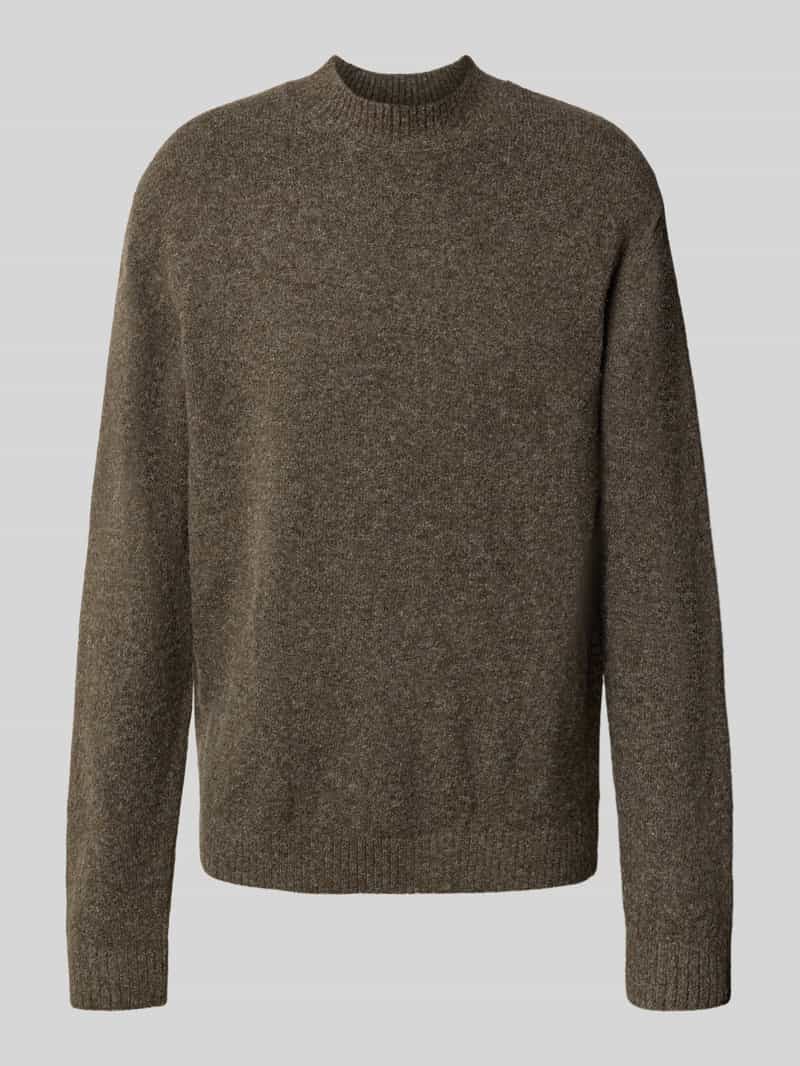 Sweter z dzianiny z prążkowanymi wykończeniami