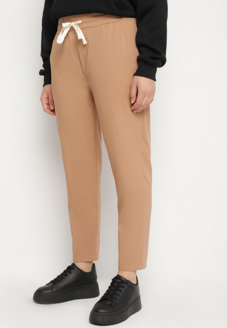 Beżowe Spodnie z Bawełny Ozdobione Sznurkiem z Napisem Olemira