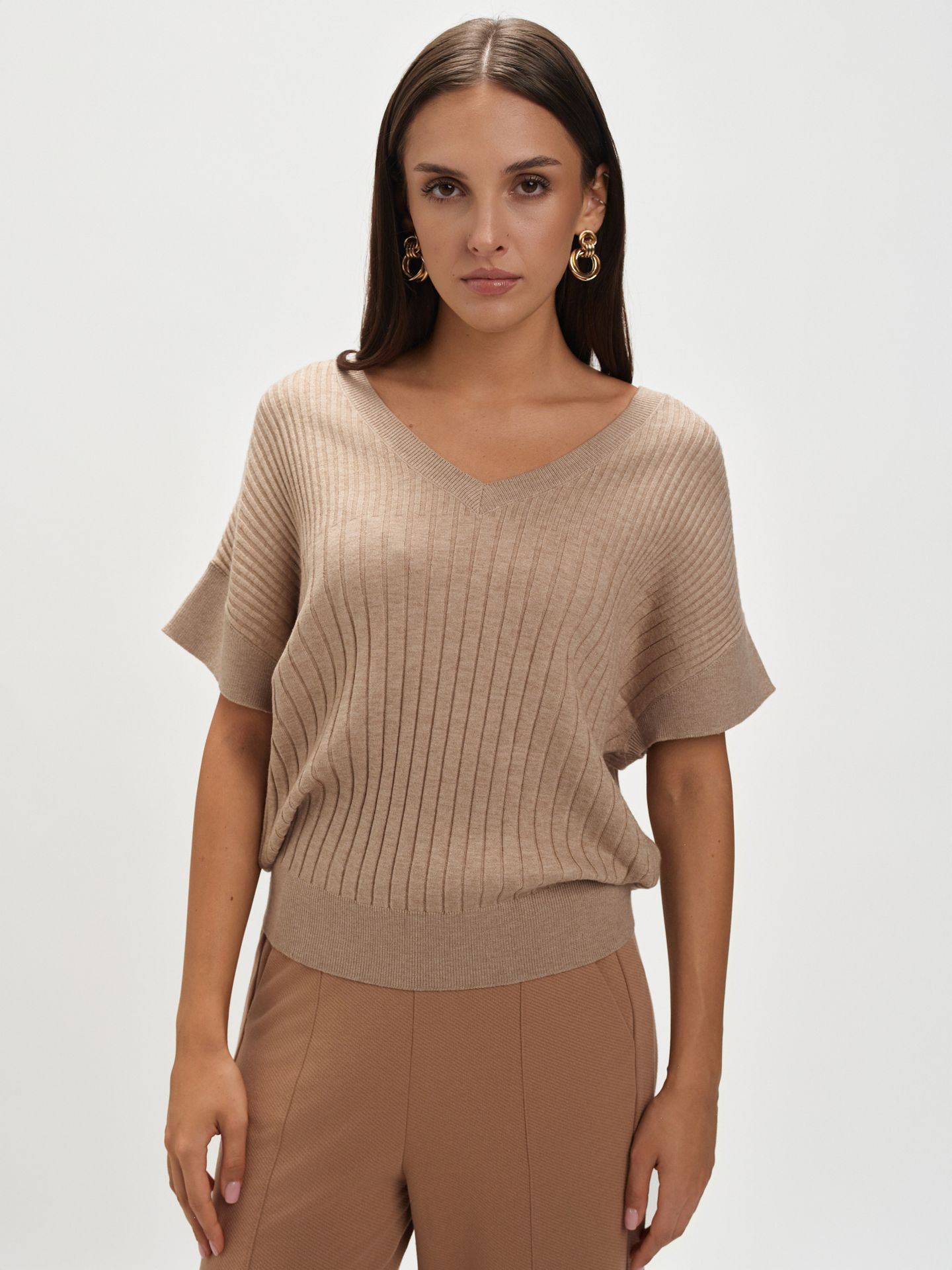 Dzianinowa beżowa kamizelka