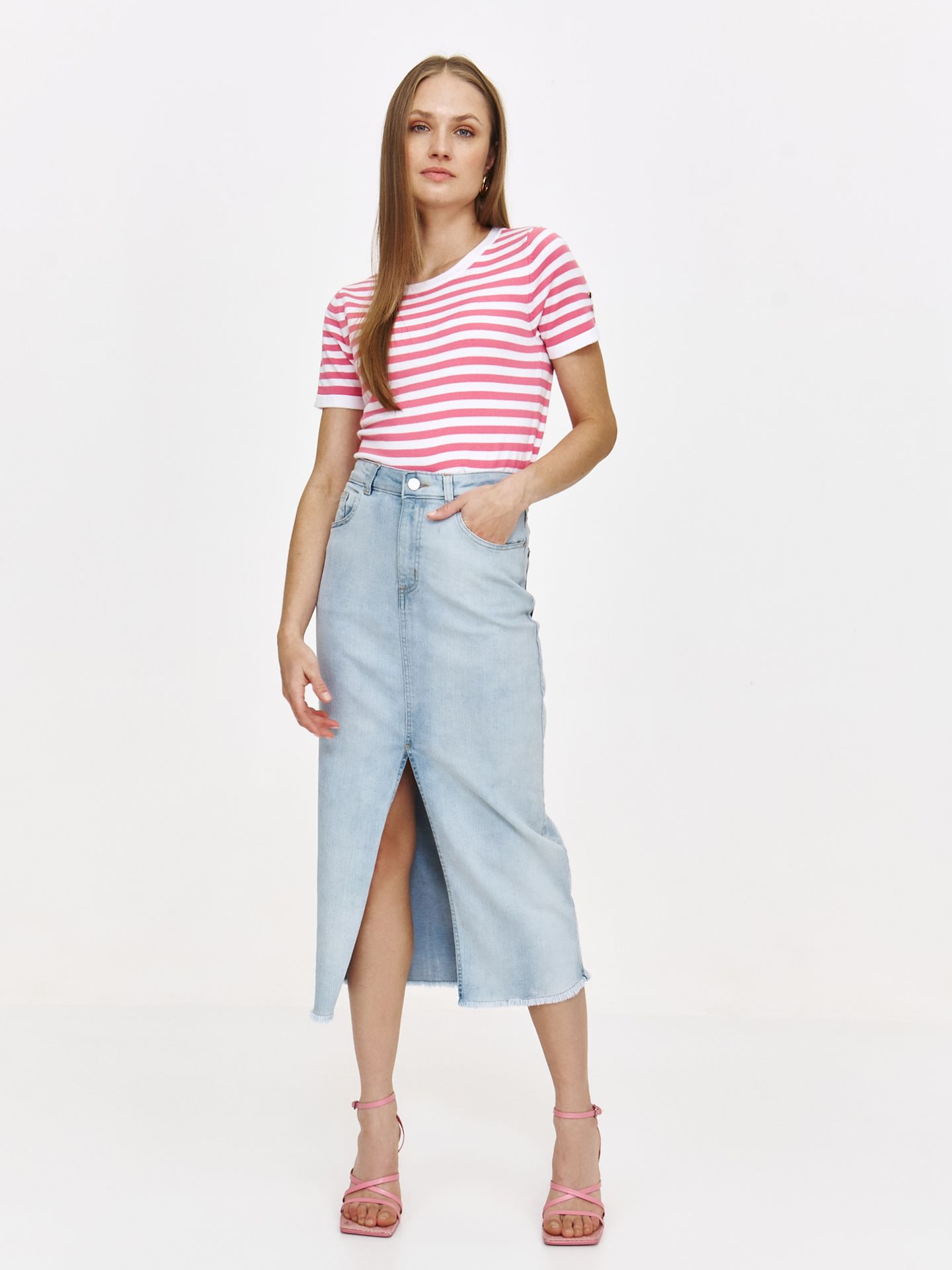 Sweter z krótkim rękawem w różowe paski