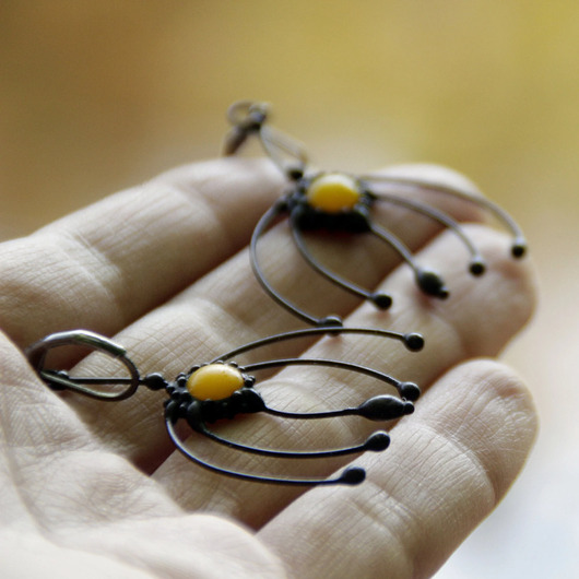 Kolczyki botanicznei kwiaty zielony cicuta