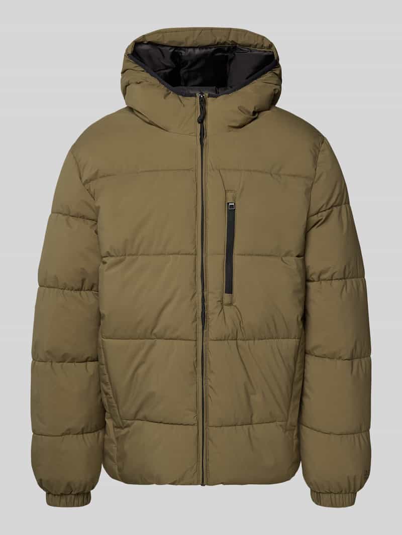 Kurtka pikowana o kroju regular fit z kapturem
