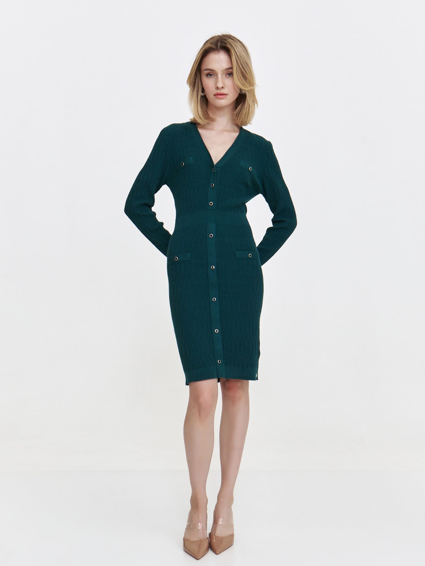 Sukienka dzianinowa midi w kolorze ciemnej zieleni