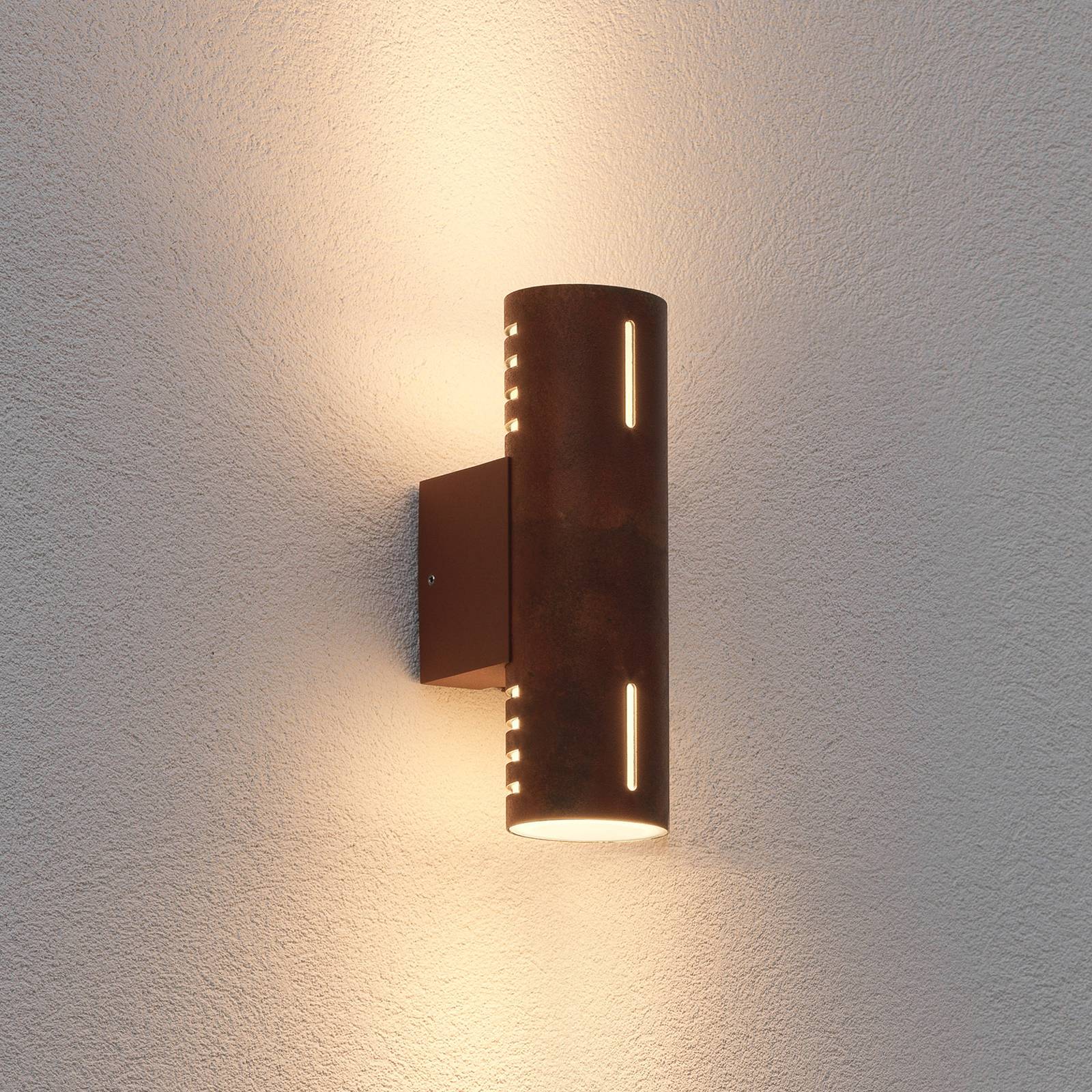 Konstsmide Kinkiet zewnętrzny Cuneo, możliwość ściemniania, brązowy / rdzawy, aluminium