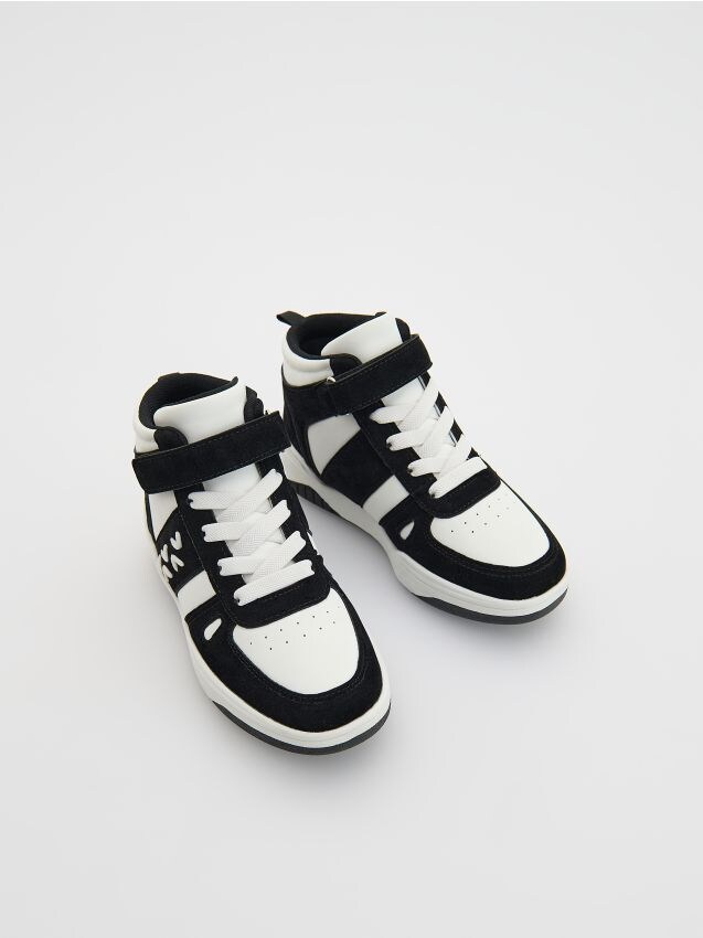 Reserved - Sneakersy z łączonych materiałów - biały