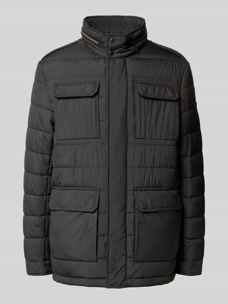 Kurtka pikowana ze stójką i kieszeniami z patką