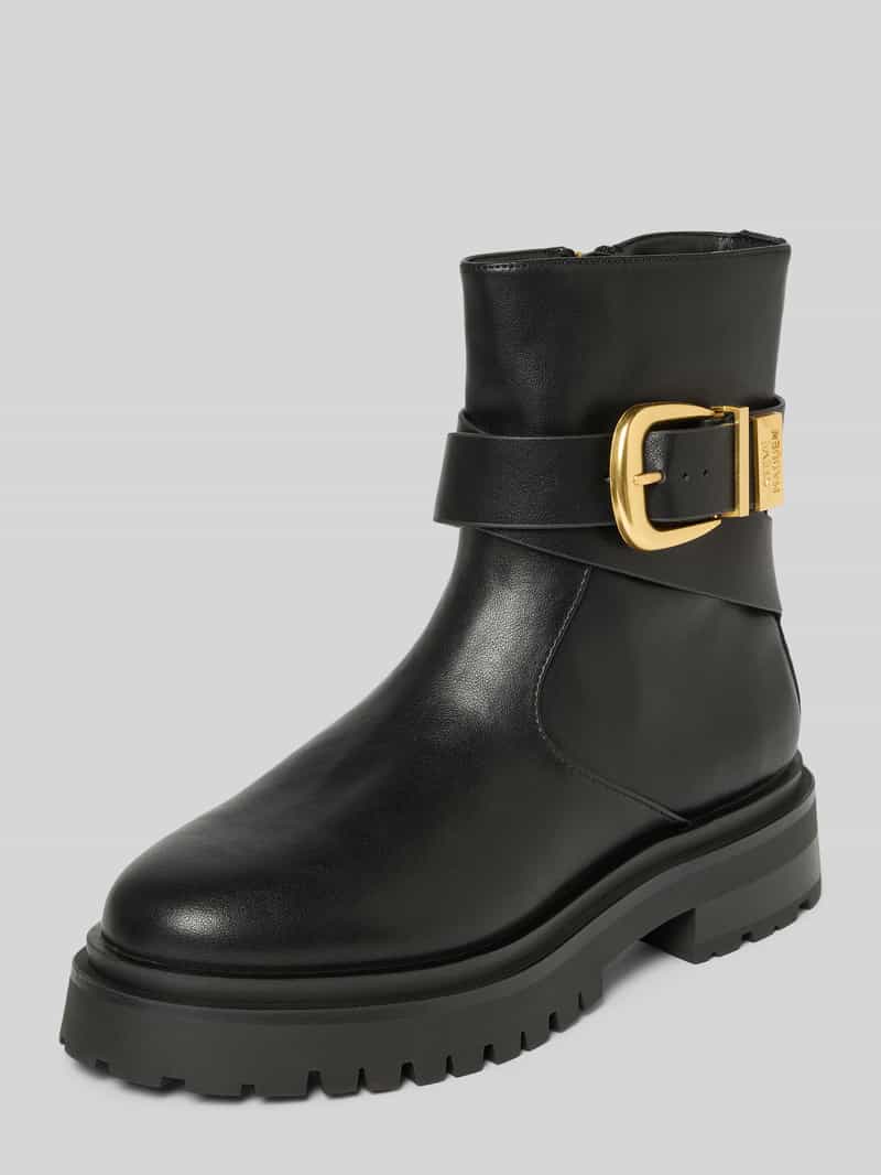 Kozaki ze sprzączką