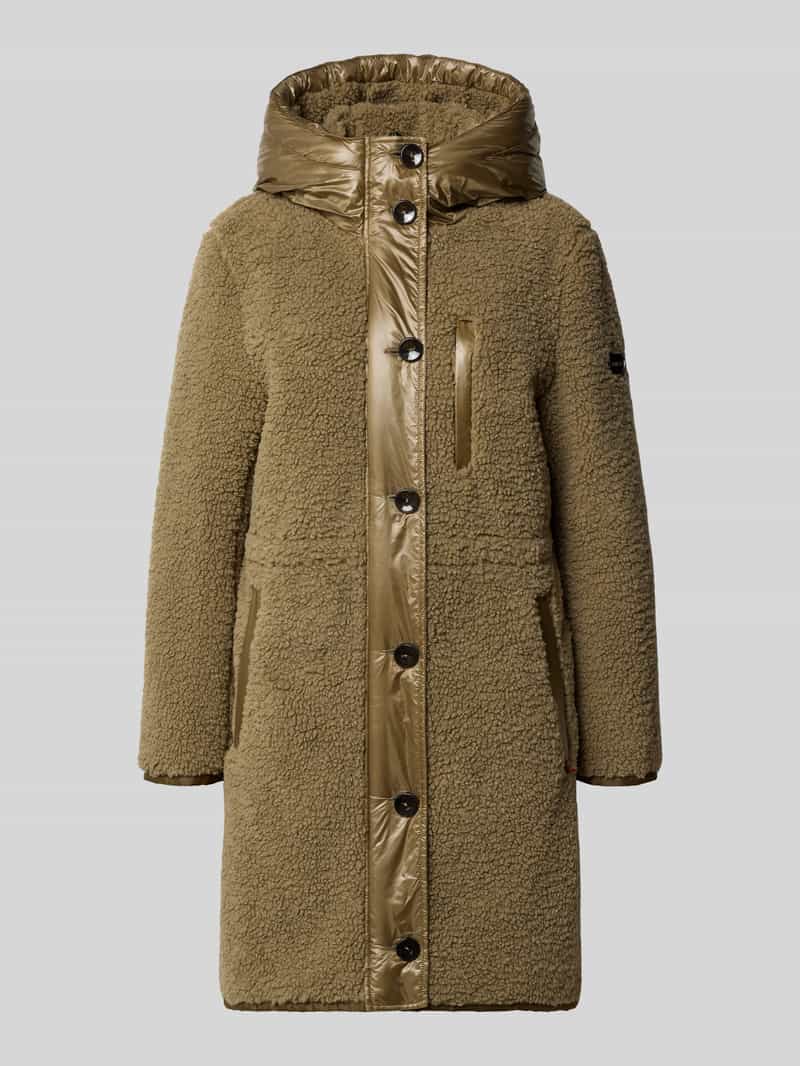 Płaszcz z futerka z kapturem i wpuszczanymi kieszeniami model ‘HAZEL’