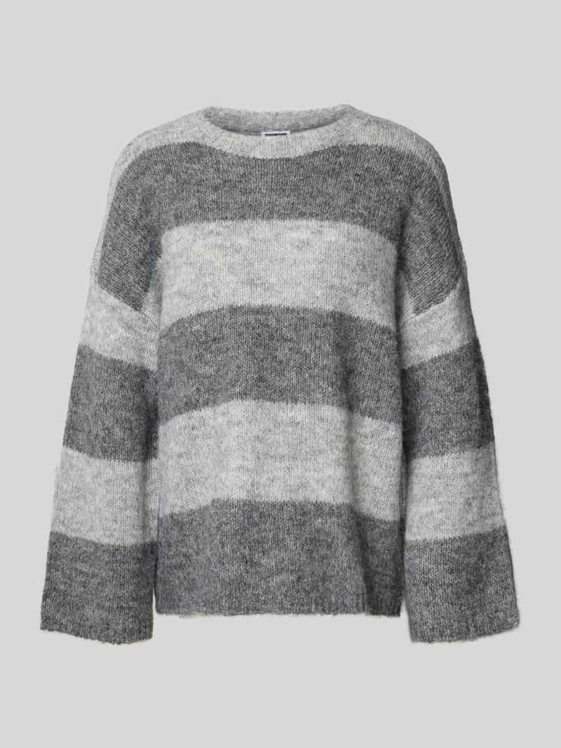 Sweter z dzianiny o kroju oversized z prążkowanymi wykończeniami model ‘SUTTON’