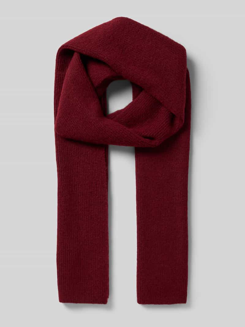 Szal o prostokątnym kształcie