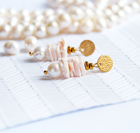 KOLCZYKI perły & muszla