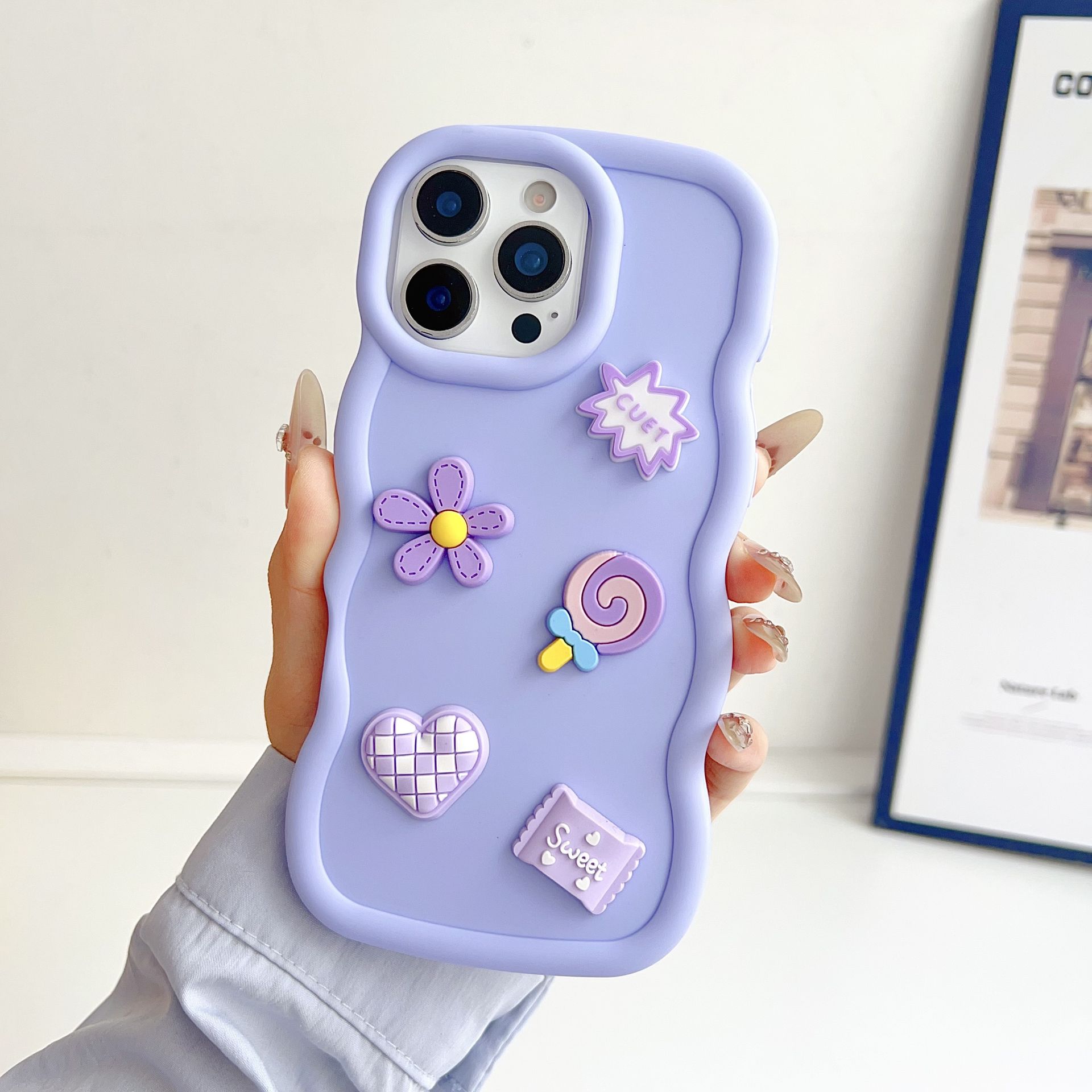 TEMU Etui na telefon - Jasnofioletowe etui na telefon z dekoracjami 3D, takimi jak kwiaty, gwiazdy, lizaki, i cukierki - idealne dla osób, które