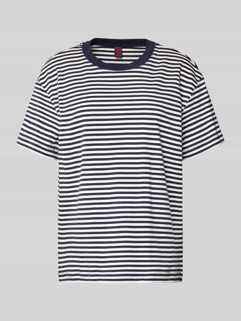 T-shirt ze wzorem w paski i okrągłym dekoltem