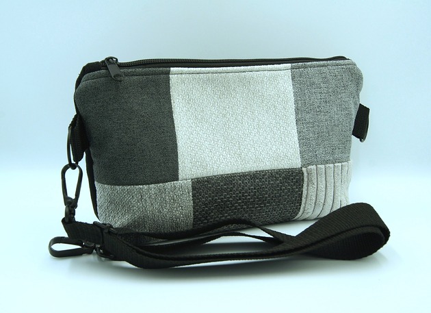 Nerka patchwork w odcieniach czarno-szarych