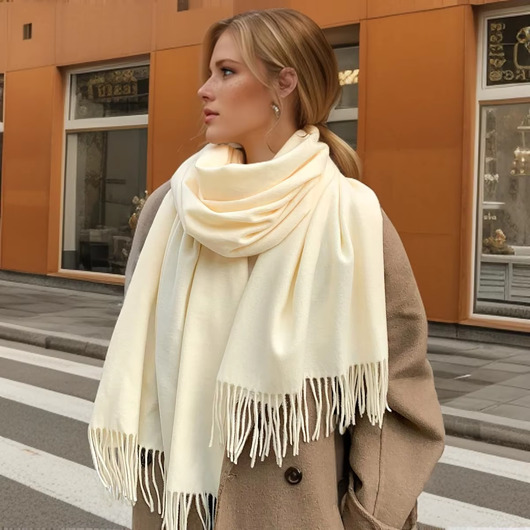 SZAL KREMOWY Szalik Damski z Imitacji Kaszmiru
