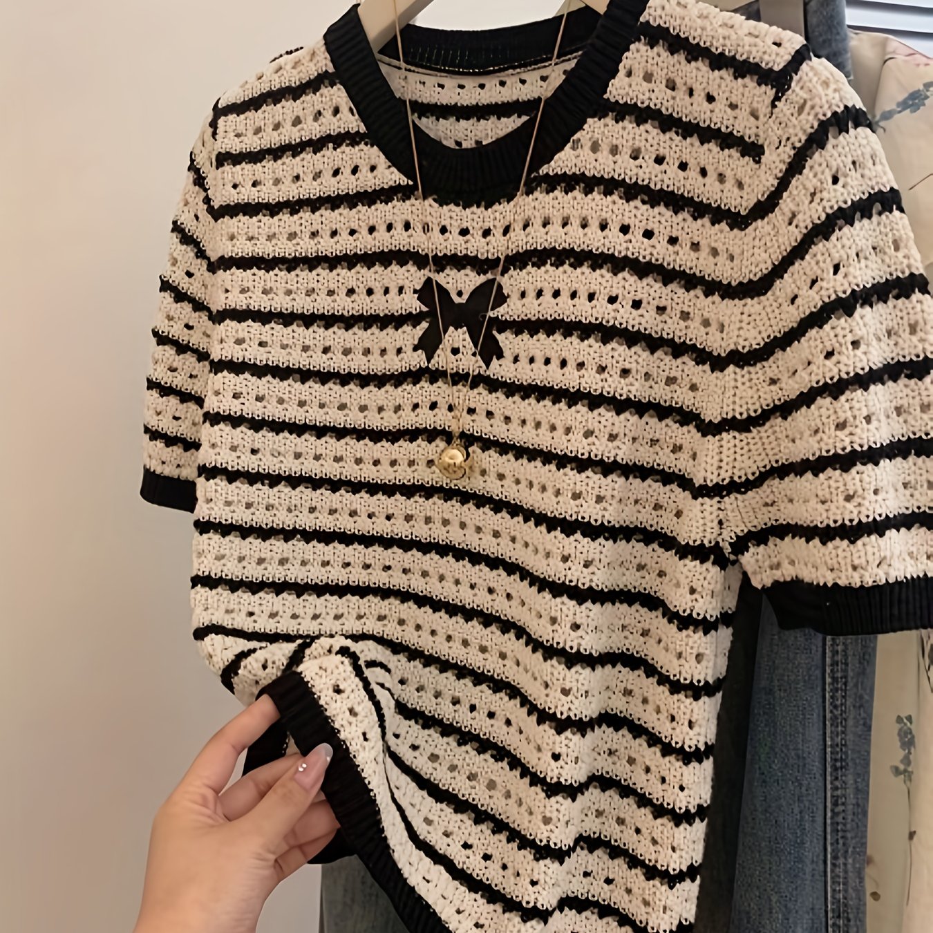 TEMU Nian Nian Elegancki Striowany Kontrastowy Okrągły Dekolt Top dla Kobiet - Lekka Ice Silky Fiber Krótki Rękaw T-Shirt z Unikalnym Kolorowym Bem