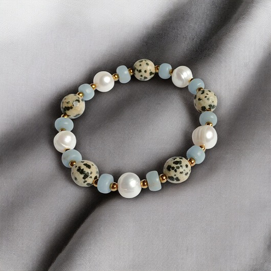 Anielska bransoletka : angelit, perły, jaspis : na gumce