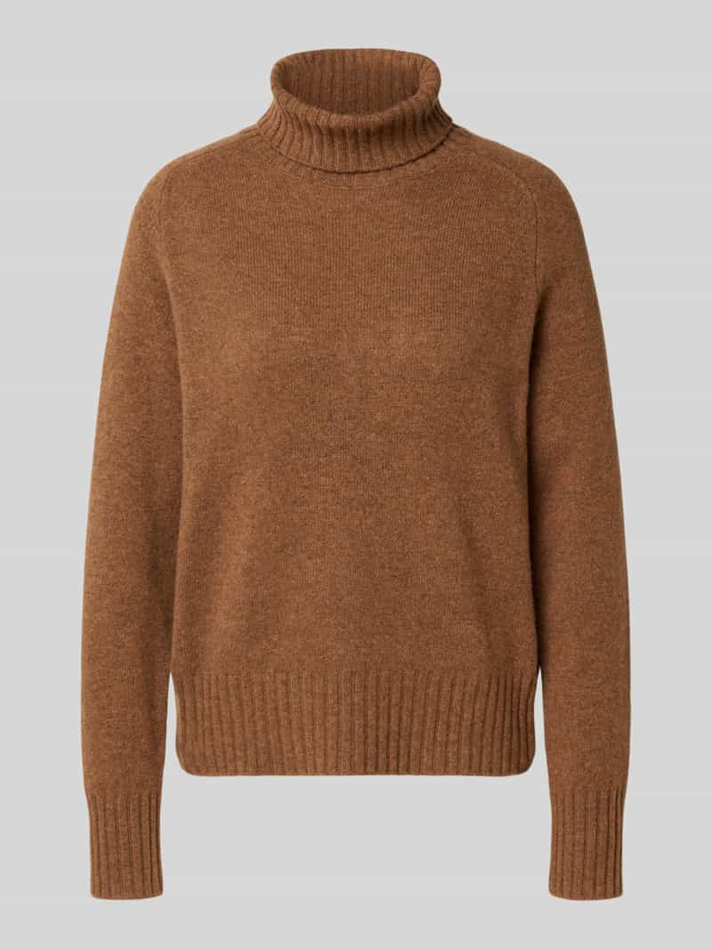 Sweter z wywijanym kołnierzem z prążkowanymi wykończeniami